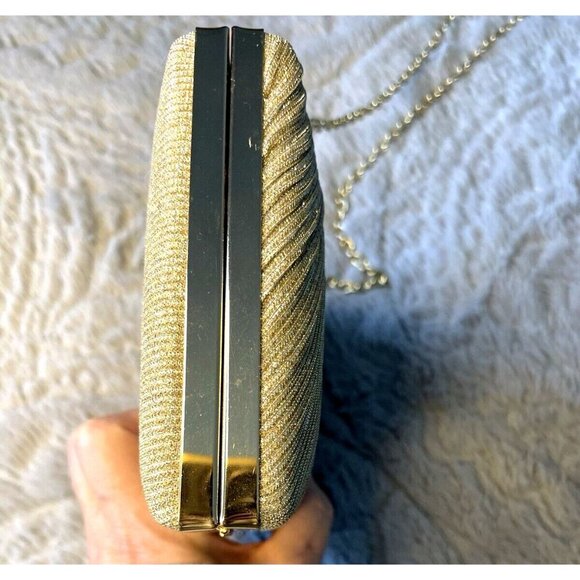 Gold Metallic Women's Handbag w/ Jeweled Snap Closure and Chain Strap - Picture 8 of 9